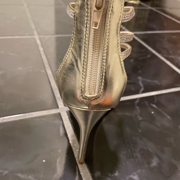 Steve Madden Metallic gold and rhinestone heel. - Picture 7 of 7